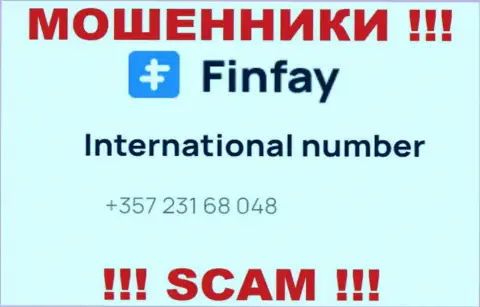 Для раскручивания доверчивых клиентов на средства, internet мошенники ФинФей Ком имеют не один номер телефона